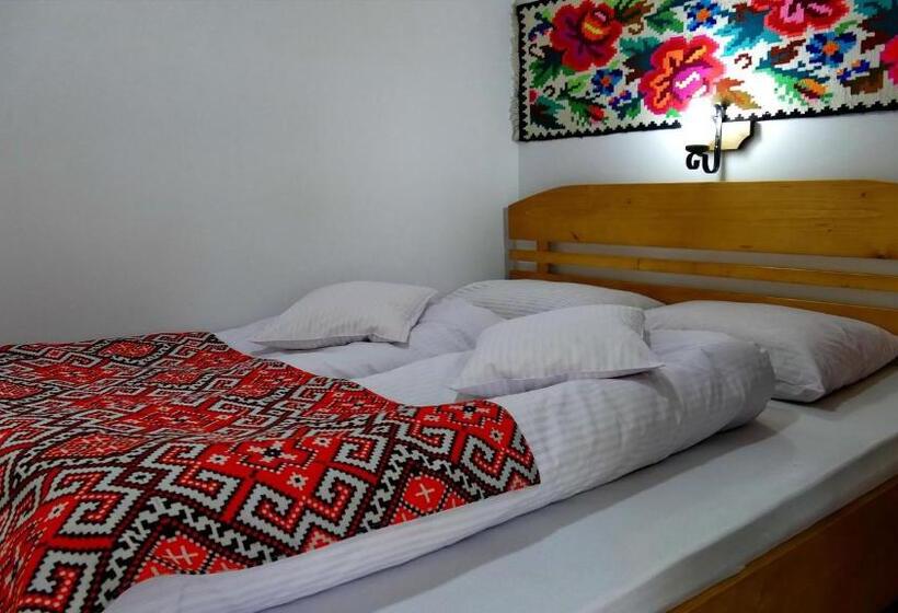 스탠다드 룸, Casa Papițu