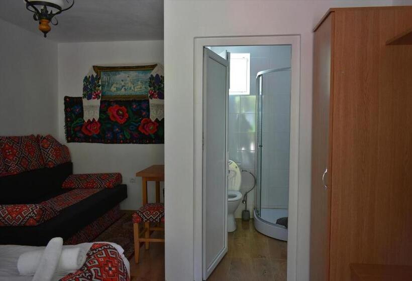 스탠다드 룸, Casa Papițu