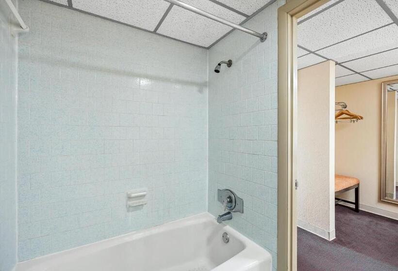 חדר סטנדרט עם מיטת קינג, Extended Stay Suites Cookeville   Tennessee Tech