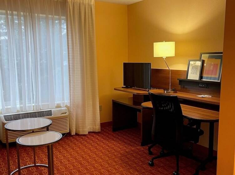 Студия Deluxe, Baymont By Wyndham Chambersburg