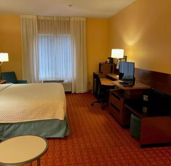 キングサイズベッドのデラックススイート, Baymont By Wyndham Chambersburg