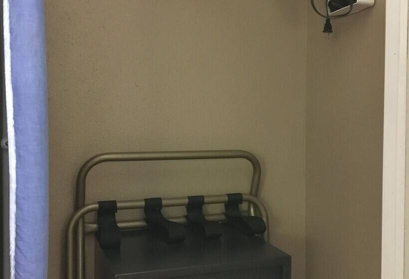 اتاق استاندارد با 2 تخت دوبل, Comfort Inn & Suites Near Kino Sports Complex