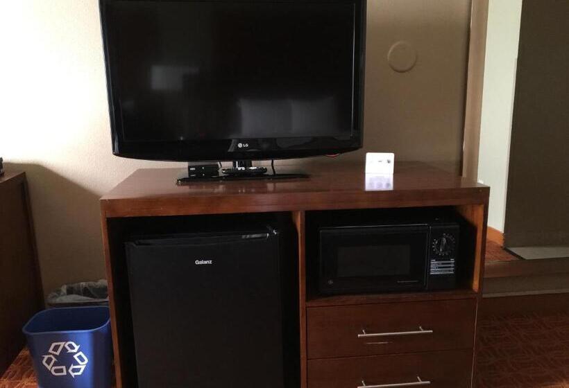Номер Стандарт, Comfort Inn & Suites Near Kino Sports Complex