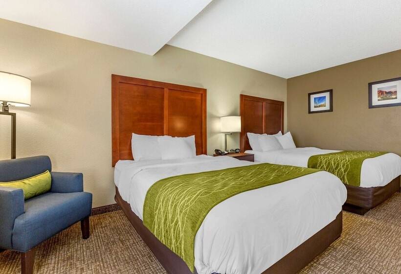 חדר סטנדרט שתי מיטות זוגיות, Comfort Inn & Suites Phoenix North Deer Valley