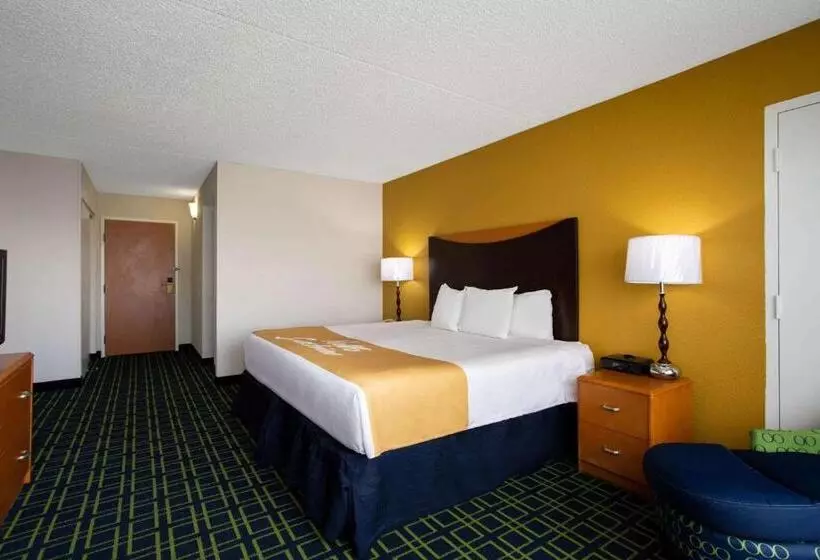 اتاق استاندارد با تخت بزرگ, Days Inn By Wyndham Absecon Atlantic City Area