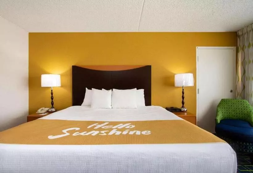 اتاق لوکس با تخت بزرگ, Days Inn By Wyndham Absecon Atlantic City Area