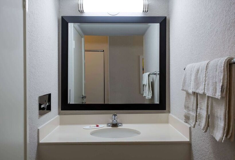 חדר סטנדרט שתי מיטות זוגיות, Days Inn By Wyndham Absecon Atlantic City Area