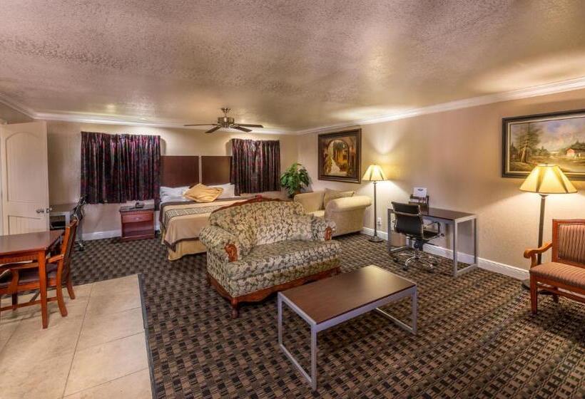 스탠다드 룸 킹사이즈 침대, Edge Water Inn