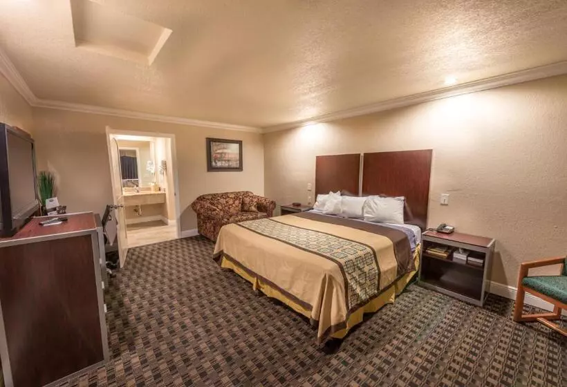 اتاق استاندارد با تخت بزرگ, Edge Water Inn