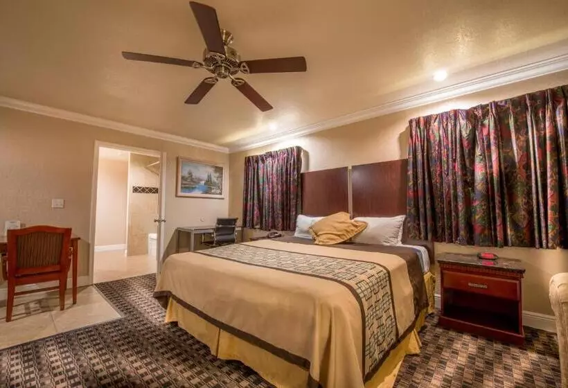 اتاق استاندارد با تخت بزرگ, Edge Water Inn