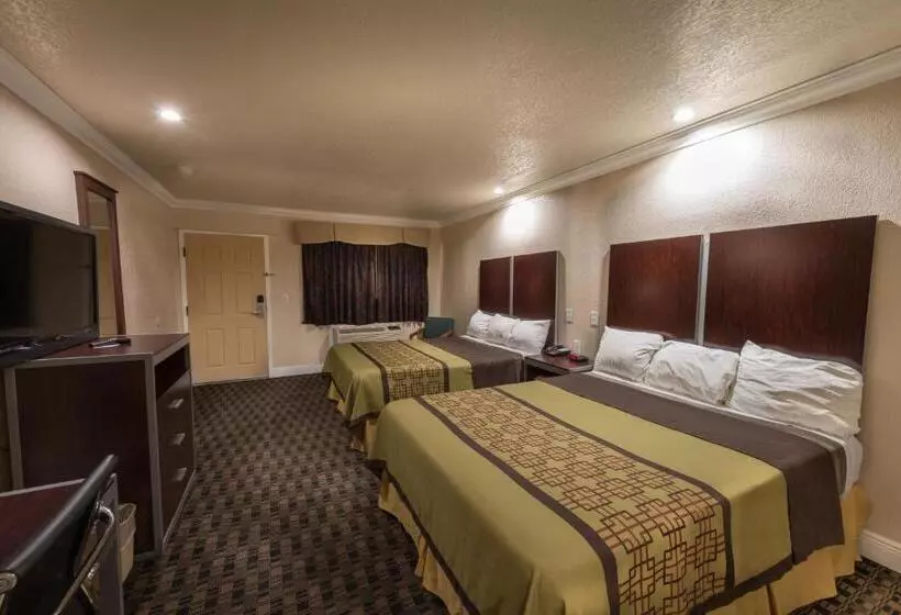 اتاق استاندارد, Edge Water Inn