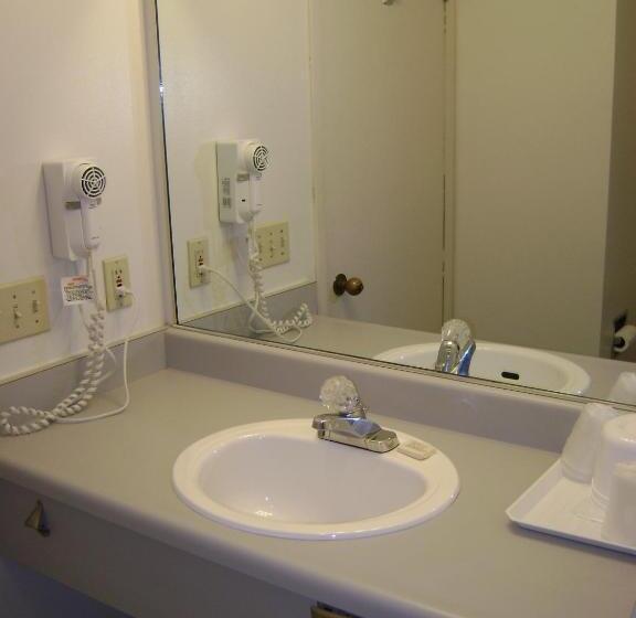 غرفة قياسية, Edgewick Inn