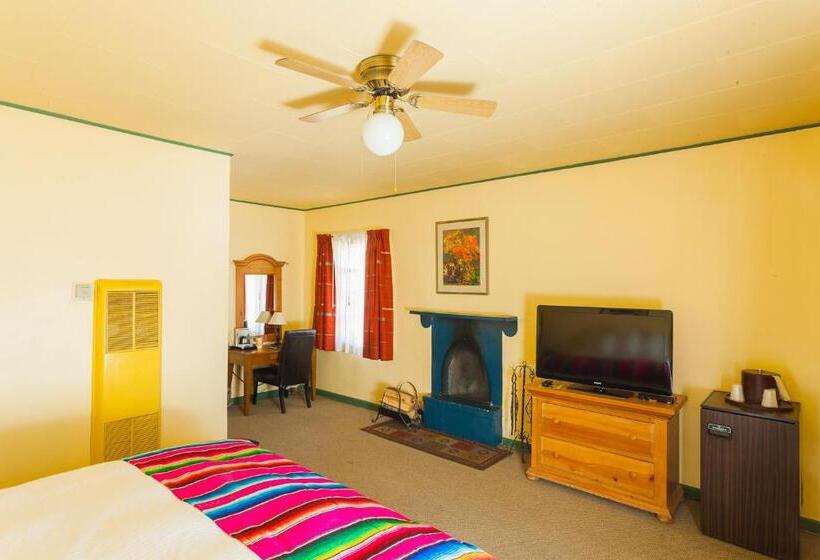 キングサイズベッドのスタンダードルーム, El Pueblo Lodge