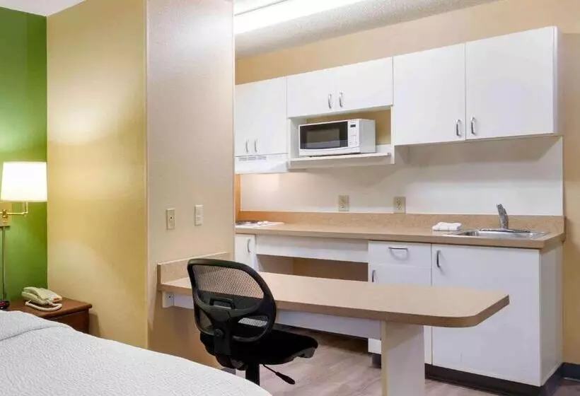 スタンダードスタジオ, Extended Stay America Suites  Kansas City  Airport