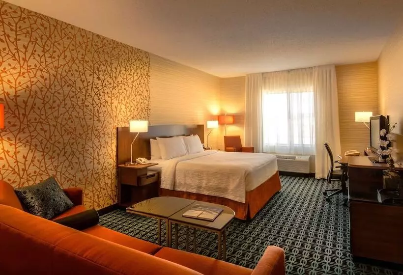 سوییت, Fairfield Inn & Suites Dulles Airport