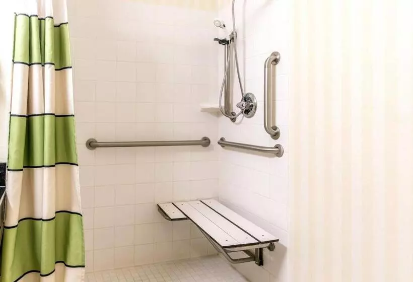スタンダードルーム, Fairfield Inn & Suites Canton