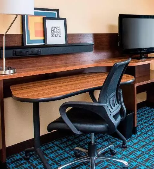キングサイズベッドのデラックスルーム, Fairfield Inn & Suites South Bend Mishawaka