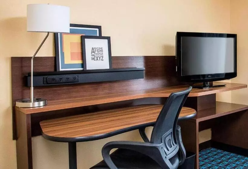 キングサイズベッドのデラックスルーム, Fairfield Inn & Suites South Bend Mishawaka