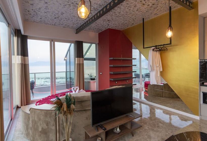 带双人床的标准工作室, Fortunella Suites & Villas