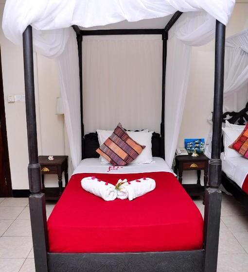 带阳台的三人标准间, Forodhani Park