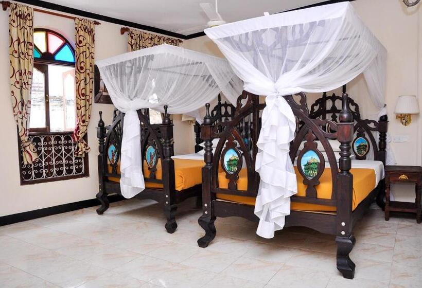 标准间, Forodhani Park