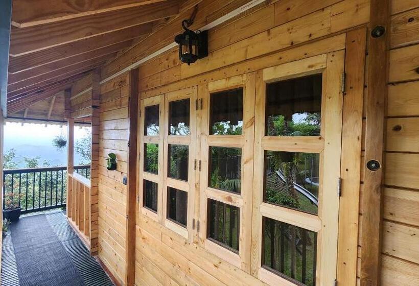 בקתת חדר, Mount Xanadu Resorts