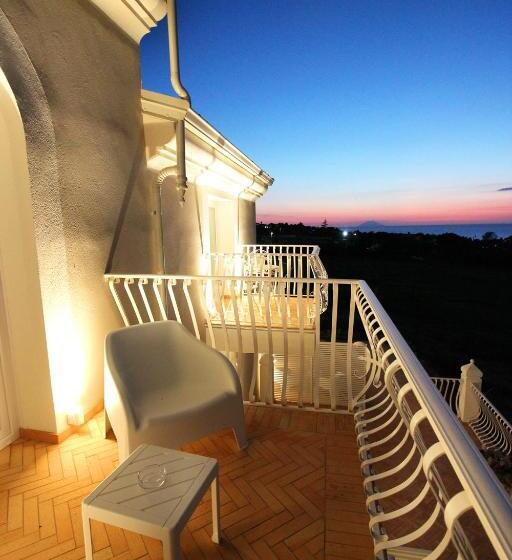 Люкс Deluxe Вид на Море, Il Borghetto Creative Resort