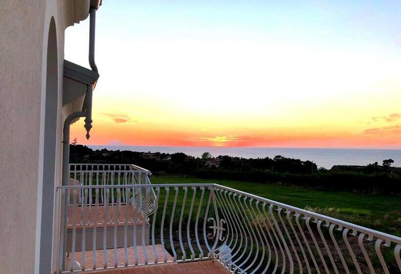 オーシャンビューデラックススイート, Il Borghetto Creative Resort