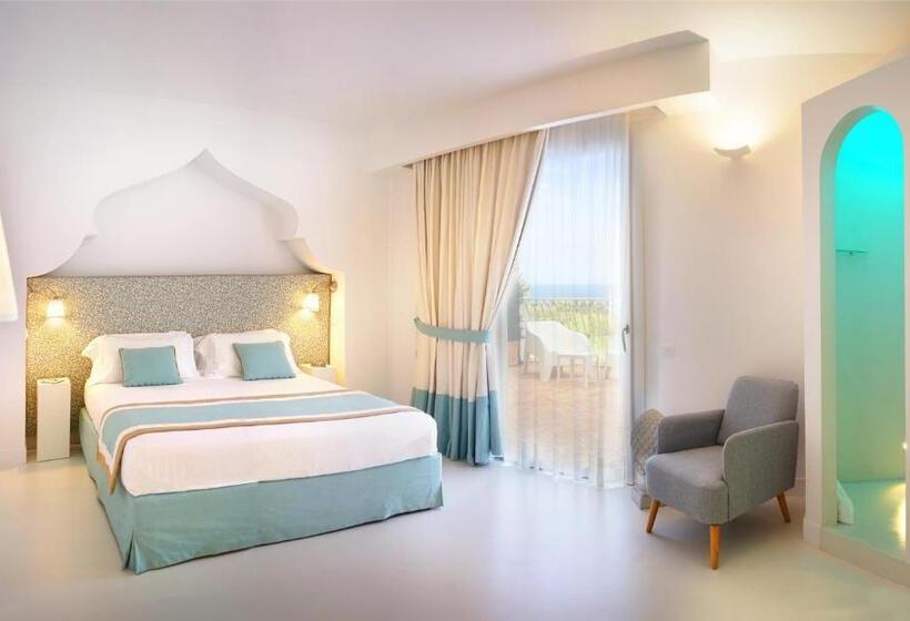 プールビュースイート, Il Borghetto Creative Resort