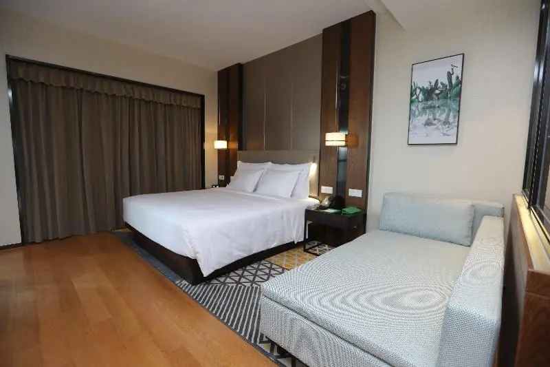 キングサイズベッドのスタンダードルーム, Holiday Inn Kunshan, An Ihg