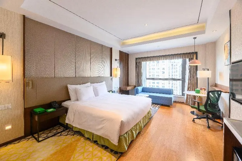 キングサイズベッドのスタンダードルーム, Holiday Inn Kunshan, An Ihg