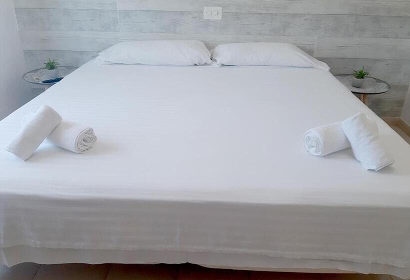 Номер Deluxe, Montemar