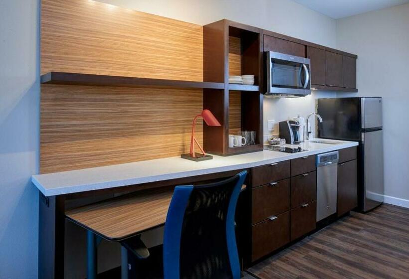 スタンダードスタジオ, Towneplace Suites By Marriott Cleveland Solon