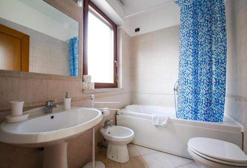 דירה בת חדר שינה 1 עם מרפסת, Domus Bb   Plaza