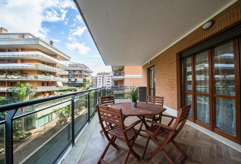 דירה בת חדר שינה 1 עם מרפסת, Domus Bb   Plaza