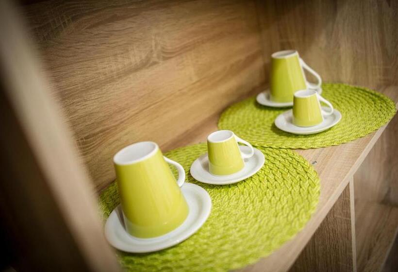 דירת שני חדרים, Domus Bb   Plaza