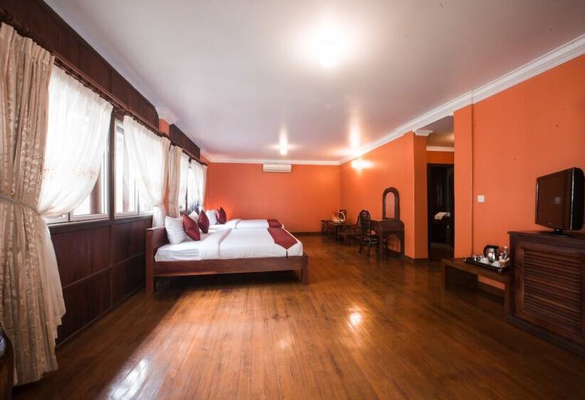 سوییت خانوادگی, Lavender Angkor Boutique