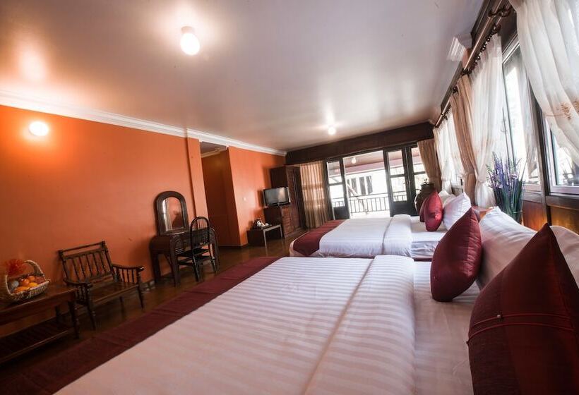 سوییت خانوادگی, Lavender Angkor Boutique