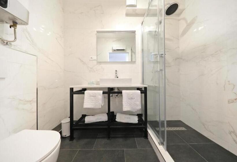 اتاق استاندارد با تخت بزرگ, La Dolce Vita Da Zara   Luxury Rooms