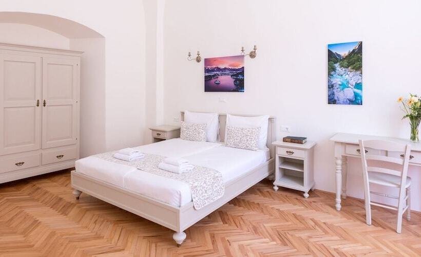 آپارتمان 2 خوابه, Barbo Palace