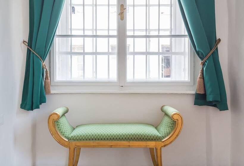 آپارتمان 2 خوابه, Barbo Palace