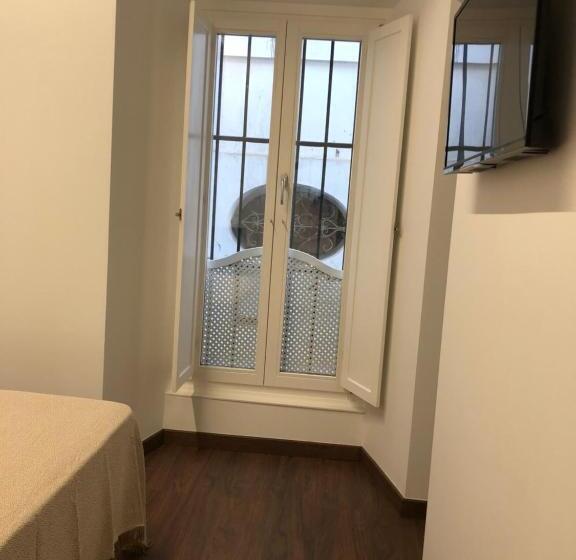 Номер Стандарт, Cero Estrellas Cabildo