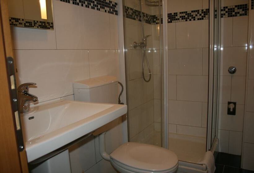 חדר פרמיום, Rooms And Apartments Emily