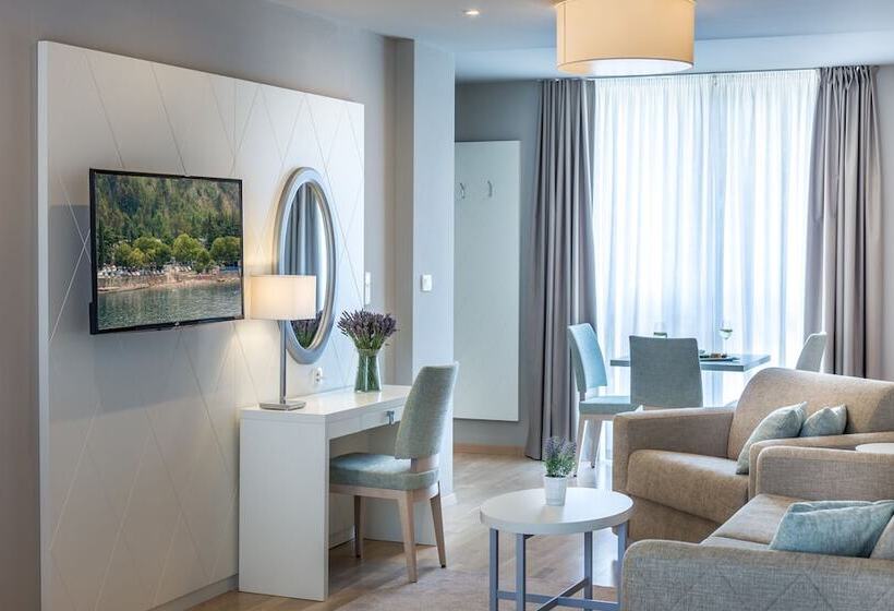 סטודיו סופריור, Apartments & Rooms Preelook