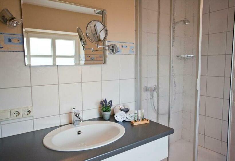 Номер Стандарт с Террасой, Am Heverstrom, Hotel Garni