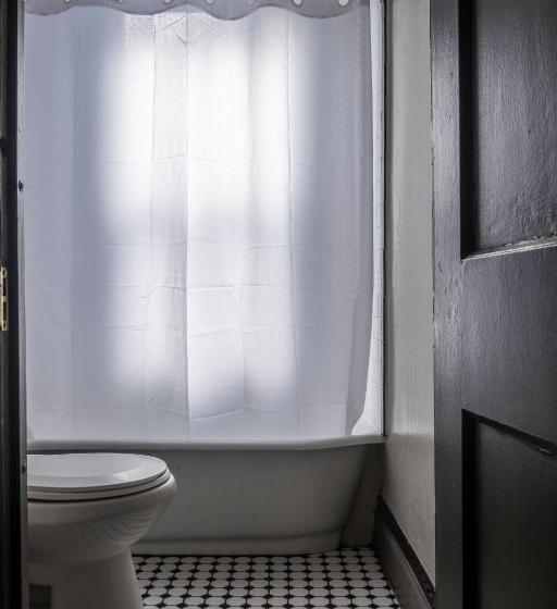 带共用浴室的标准房间, Gardner Hotel & Hostel