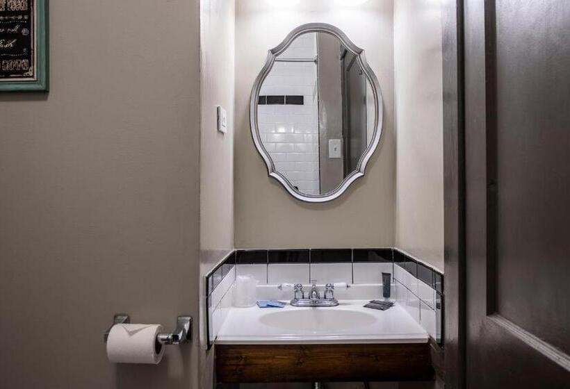 带大床的标准间, Gardner Hotel & Hostel