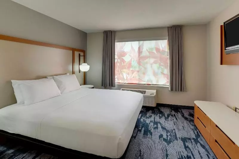 キングサイドベッドのスタンダードワンルーム, Fairfield Inn By Marriott Las Colinas