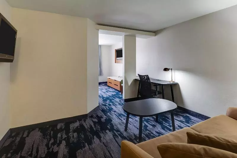 キングサイドベッドのスタンダードワンルーム, Fairfield Inn By Marriott Las Colinas