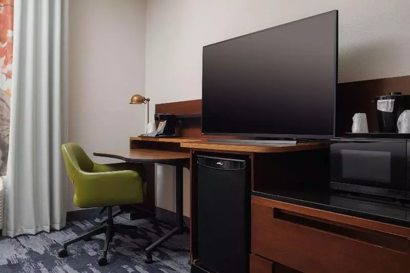キングサイズベッドのスタンダードルーム, Fairfield Inn & Suites Memphis Southaven